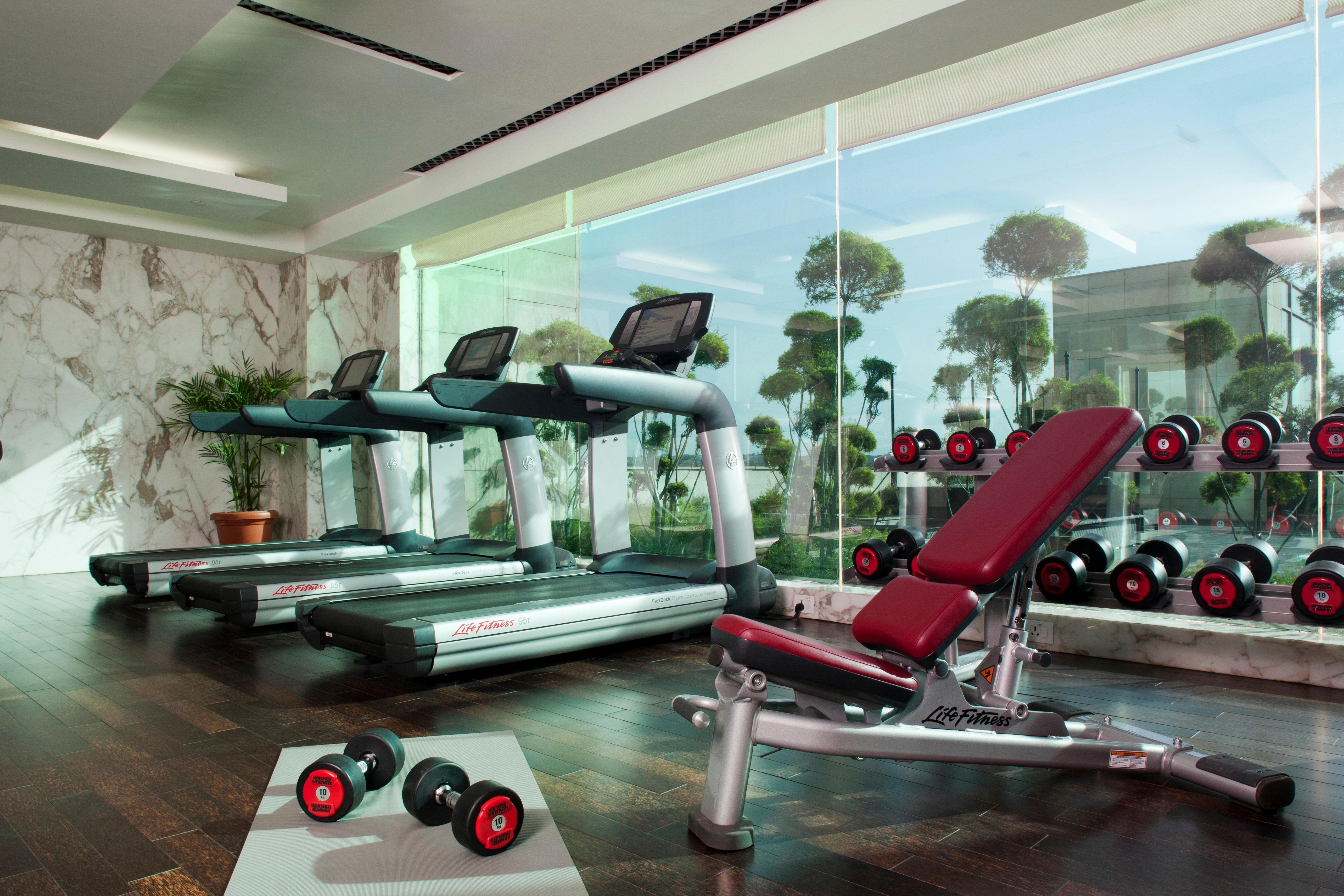 Hotel Crowne Plaza New Delhi Okhla By Ihg Zařízení fotografie A modern gym