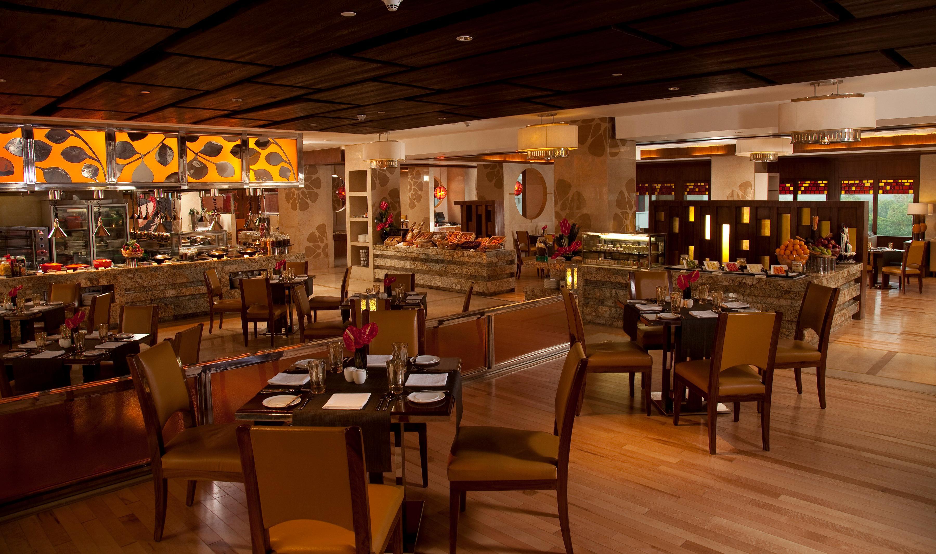 Hotel Crowne Plaza New Delhi Okhla By Ihg Exteriér fotografie The restaurant