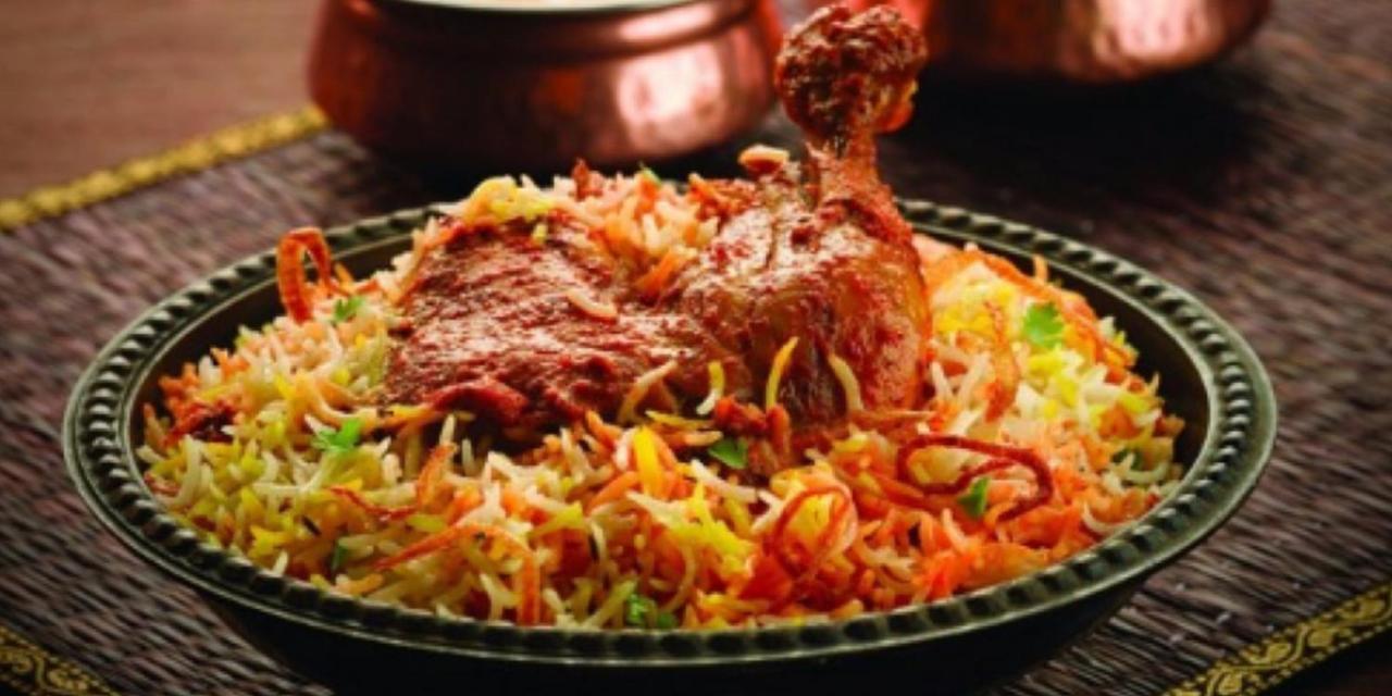 Hotel Crowne Plaza New Delhi Okhla By Ihg Exteriér fotografie Hyderabadi biryani